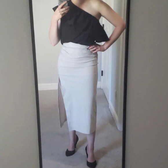 Zara Midi with Side Slit and Asymmetrical Ruching Skirt Size M NWT - Picture 10 of 10